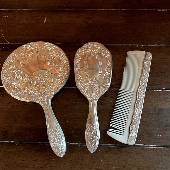 Vintage Accents Vintage Silver Plate Dresser Set In Original Box